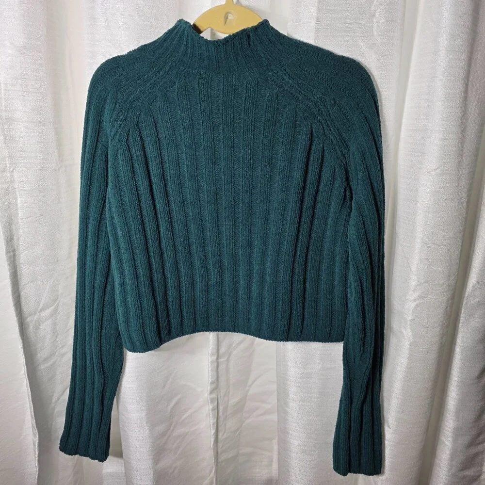 American Eagle Women's Ribbed Crop Sweater size Large